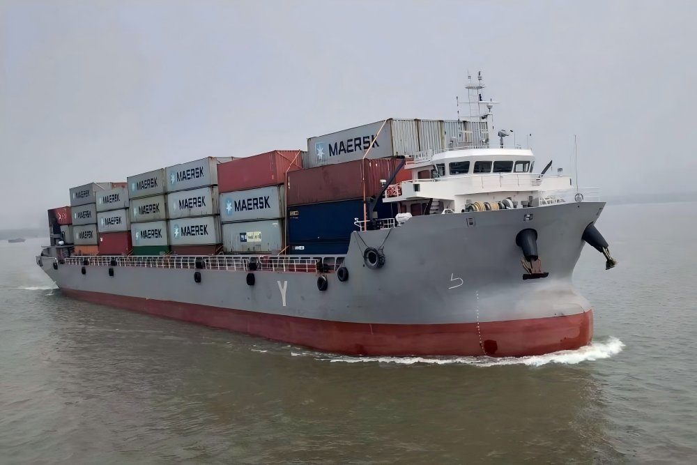 Container ship